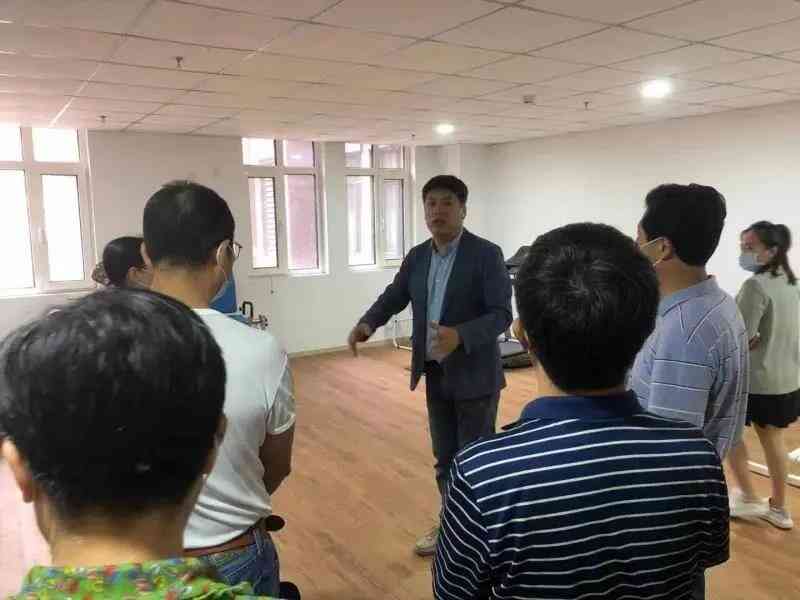 西青區(qū)政協(xié)領導前來西青樂聆智慧為老服務中心調研指導工